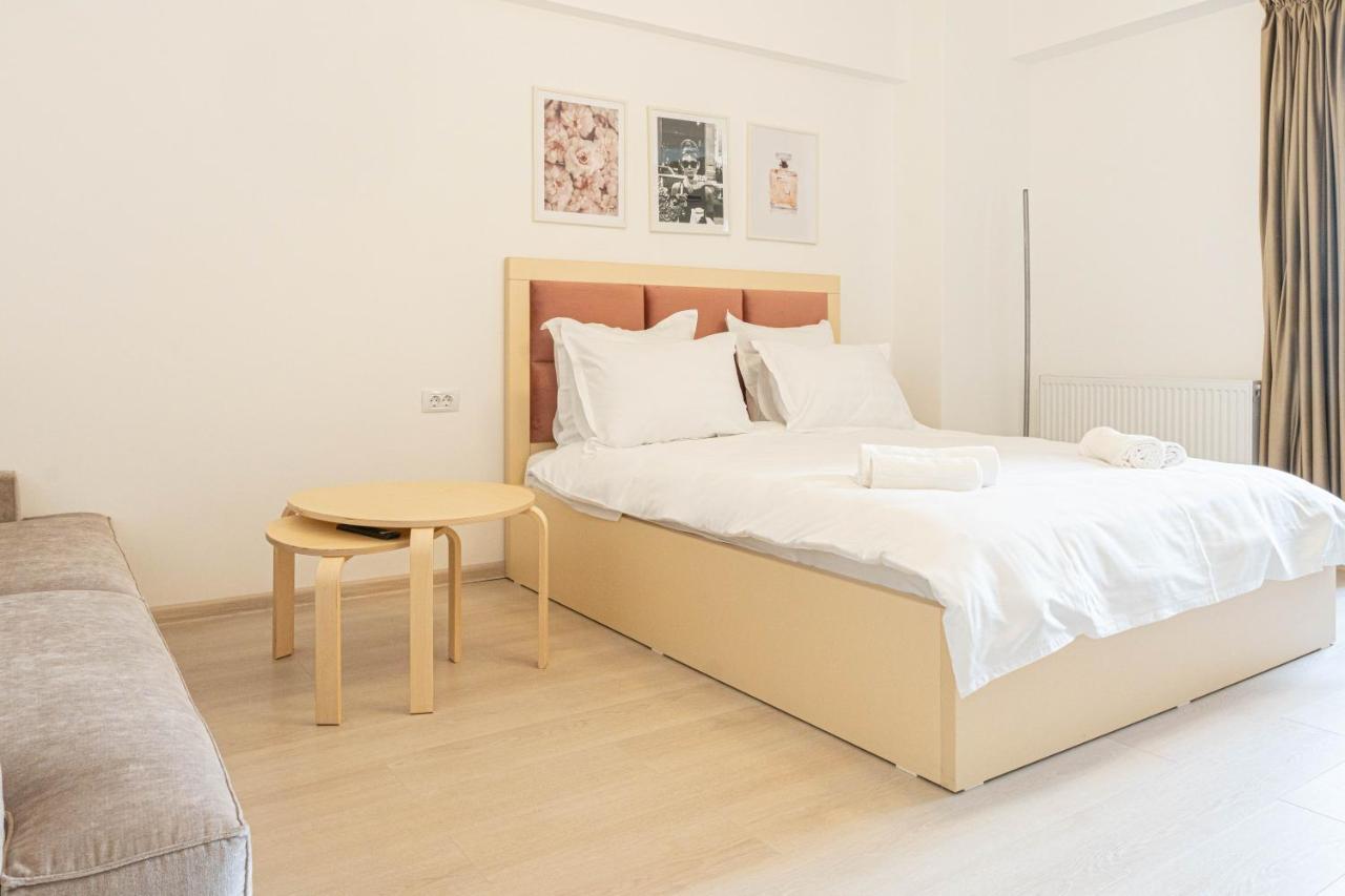 Apartament Le Bonheur Deux Solid Residence Butoaie Mamaja Zewnętrze zdjęcie