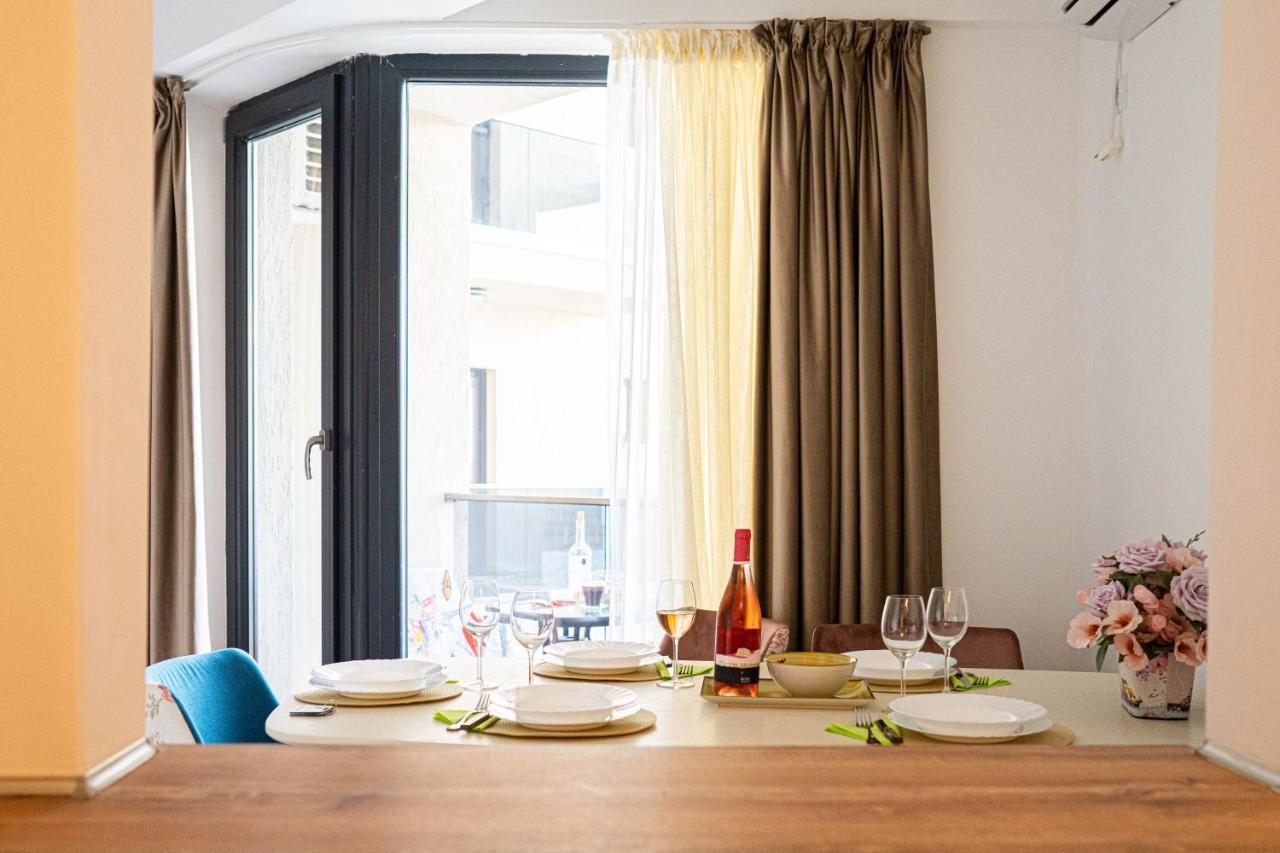 Apartament Le Bonheur Deux Solid Residence Butoaie Mamaja Zewnętrze zdjęcie